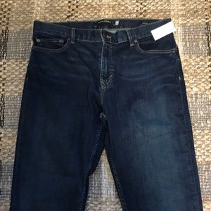 $118 NWT! Banana Republic Jeans Tapered 36 x 30